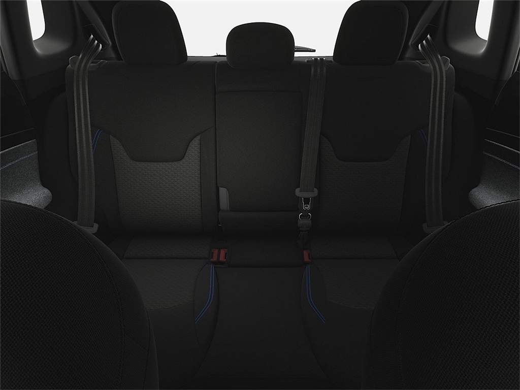 Vehicle image 19 of 28