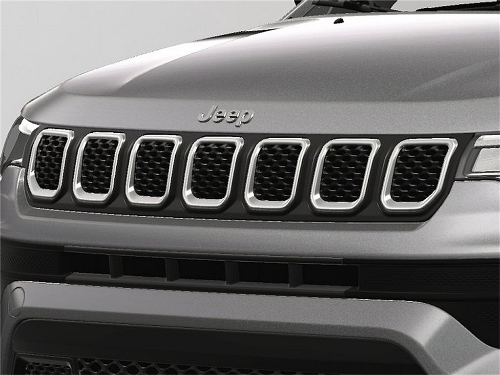 Vehicle image 14 of 28