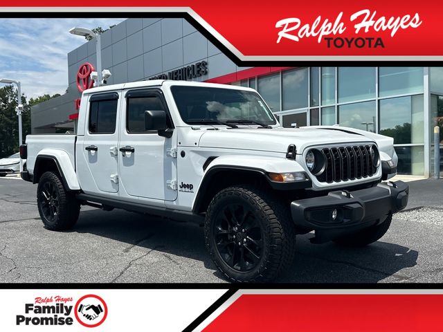 2025 Jeep Gladiator Nighthawk Image 3 of 26