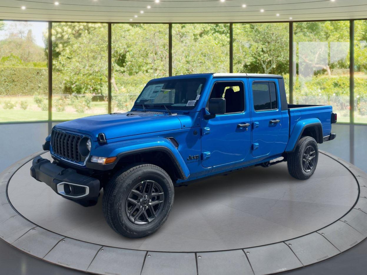 2025 Jeep Gladiator Sport S Image 1 of 22