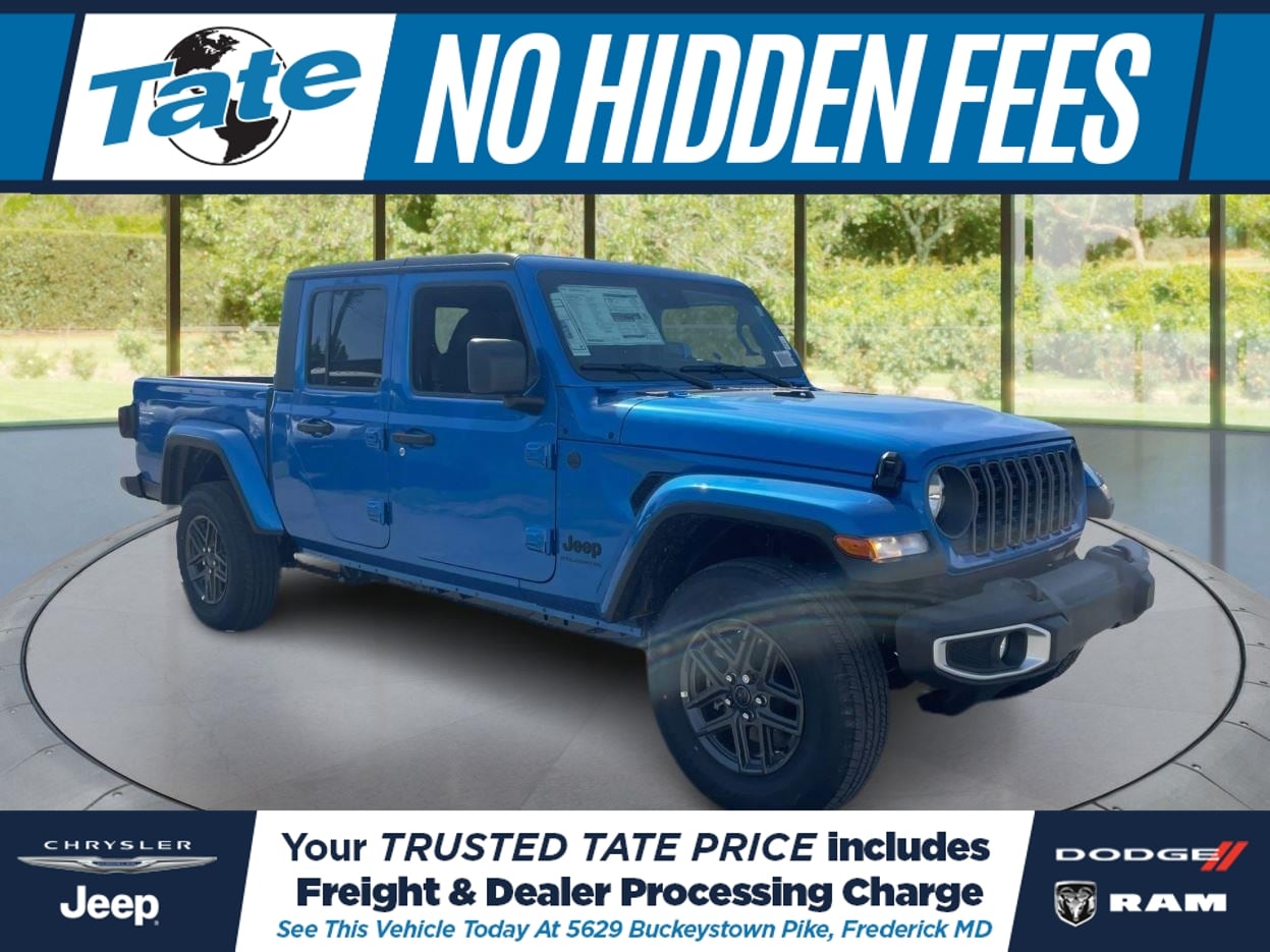 2025 Jeep Gladiator Sport S Image 2 of 22
