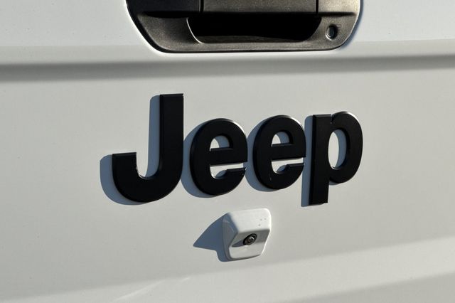 2025 Jeep Gladiator Sport S Image 25 of 26