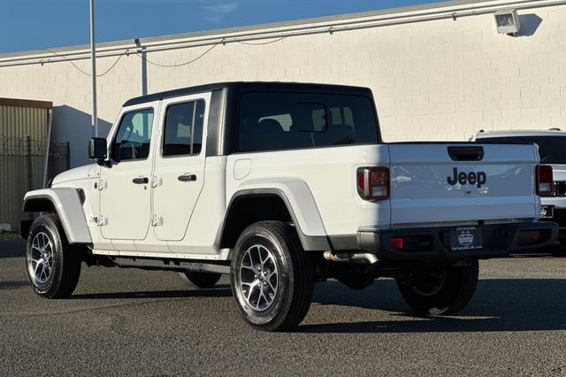 2025 Jeep Gladiator Sport S Image 8 of 26