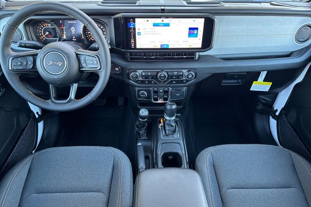 2025 Jeep Gladiator Sport S Image 13 of 26