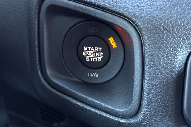 2025 Jeep Gladiator Sport S Image 21 of 26