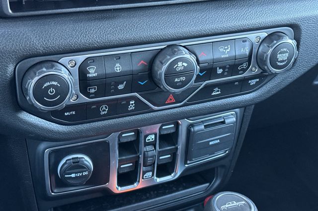 2025 Jeep Gladiator Sport S Image 19 of 26