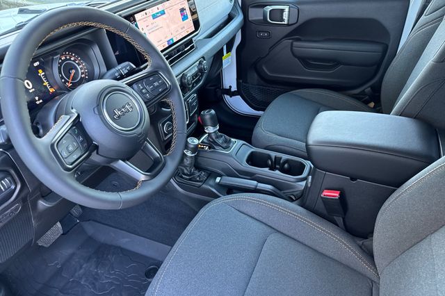 2025 Jeep Gladiator Sport S Image 10 of 26