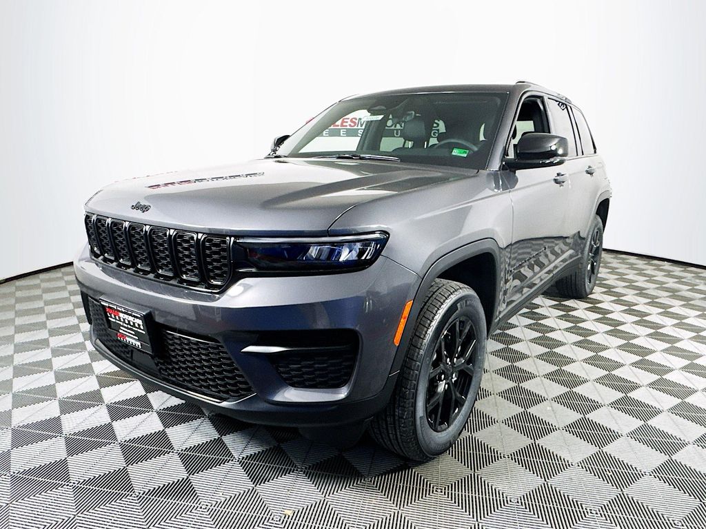 2025 Jeep Grand Cherokee Altitude X Image 1 of 30