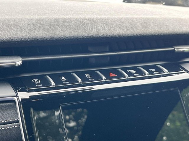 Vehicle image 19 of 20