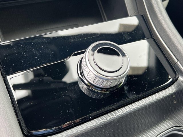 Vehicle image 12 of 20