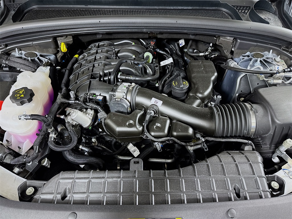Vehicle image 28 of 30
