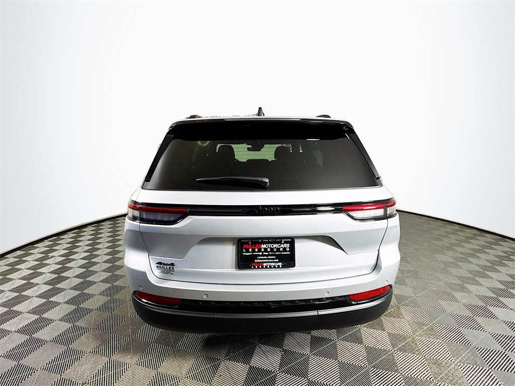 Vehicle image 6 of 30