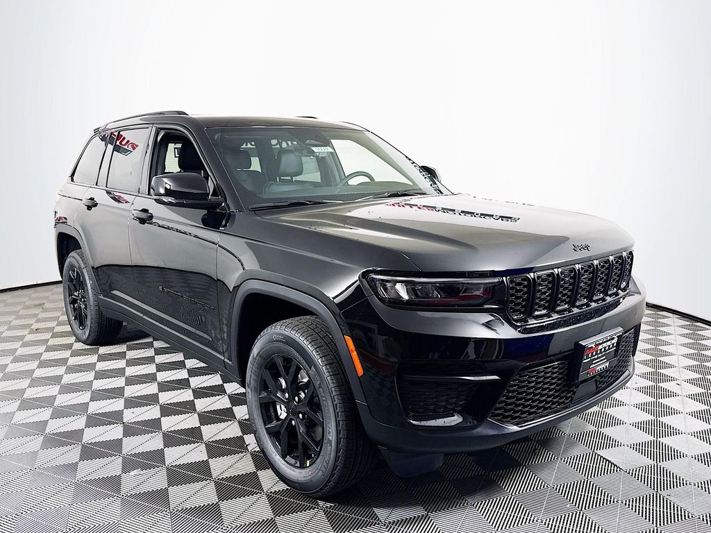 2025 Jeep Grand Cherokee Altitude X Image 3 of 28