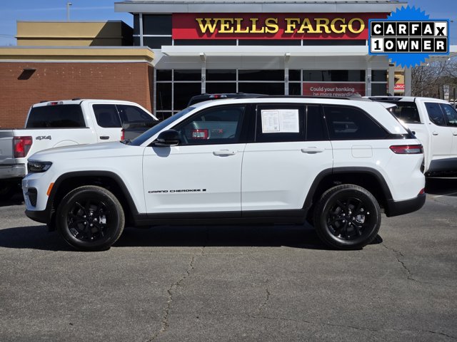 2025 Jeep Grand Cherokee Altitude X Image 7 of 30