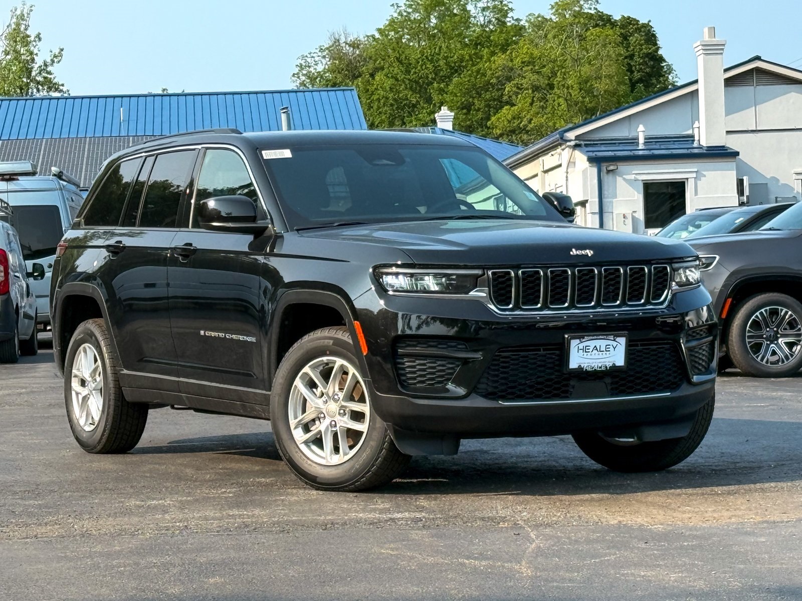 Vehicle image 3 of 38