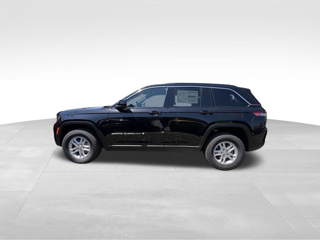 Vehicle image 10 of 30