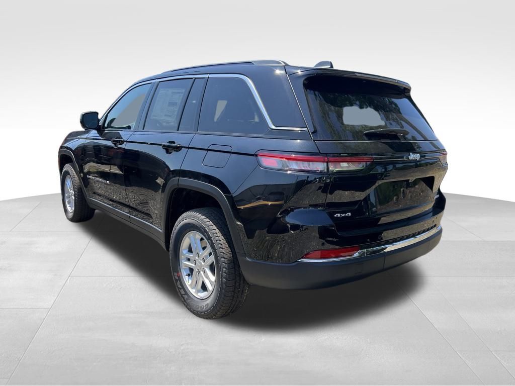 Vehicle image 8 of 30