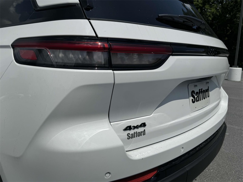 Vehicle image 29 of 30