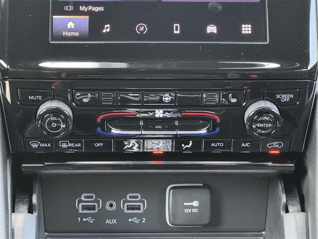 Vehicle image 21 of 30