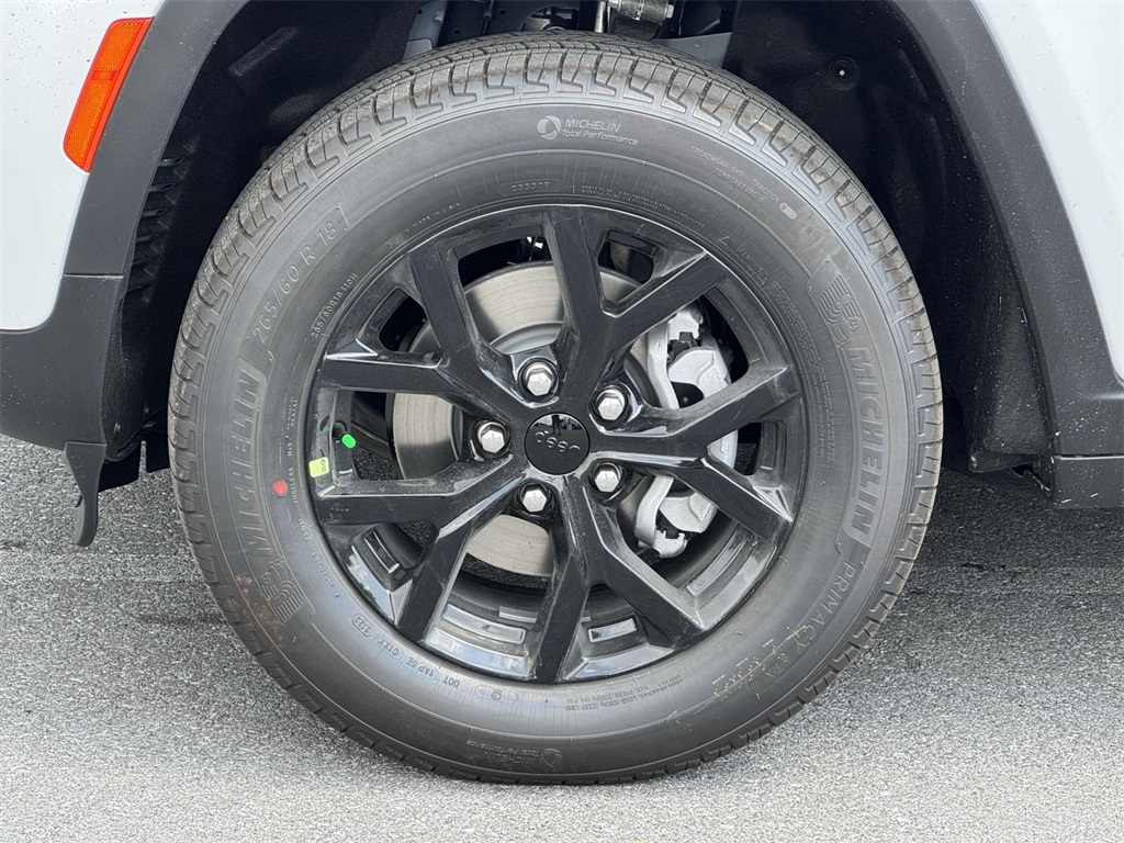 Vehicle image 9 of 30