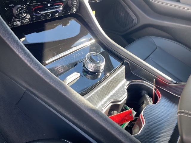 2025 Jeep Grand Cherokee Limited Image 14 of 21