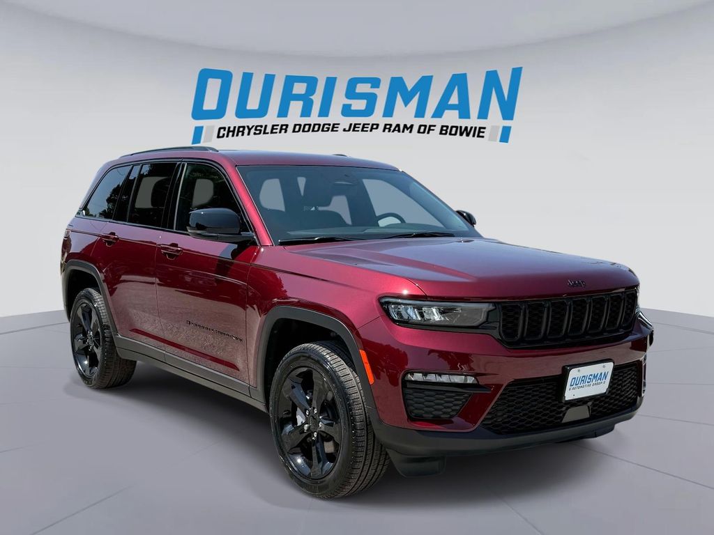 2025 Jeep Grand Cherokee Limited Image 2 of 30