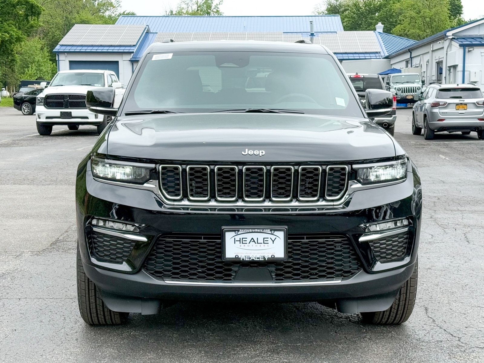 Vehicle image 2 of 39