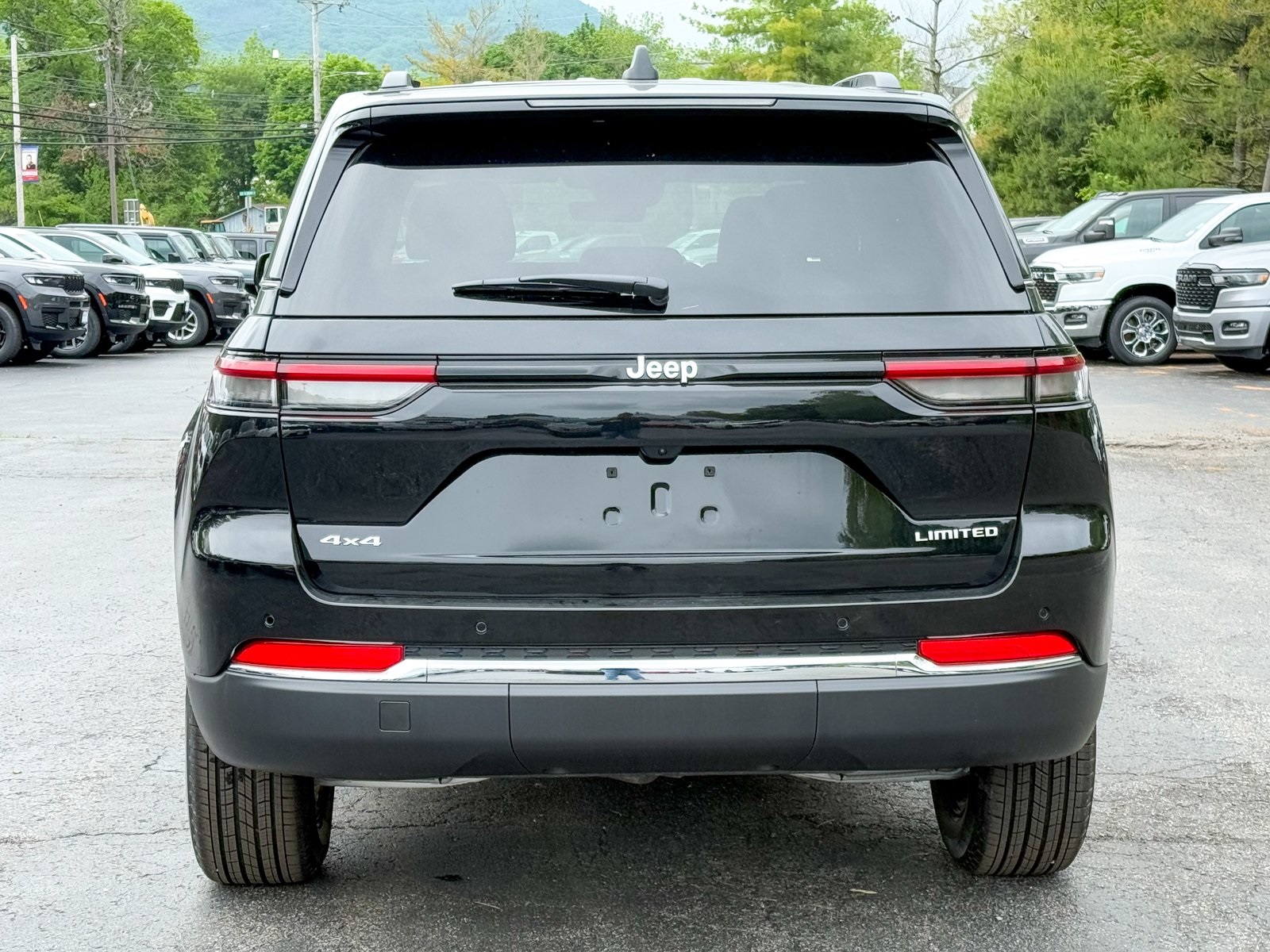 Vehicle image 6 of 39