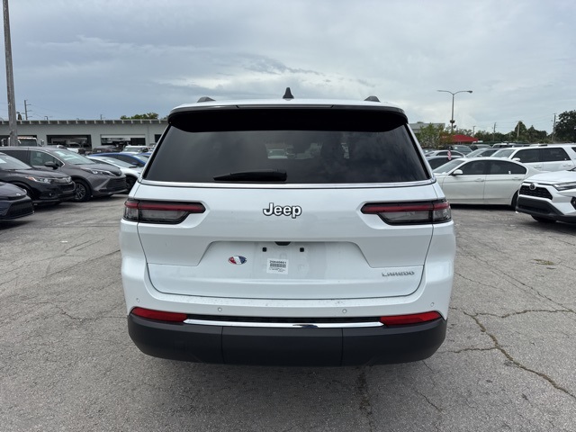 Vehicle image 6 of 33