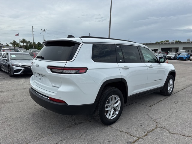 Vehicle image 5 of 33