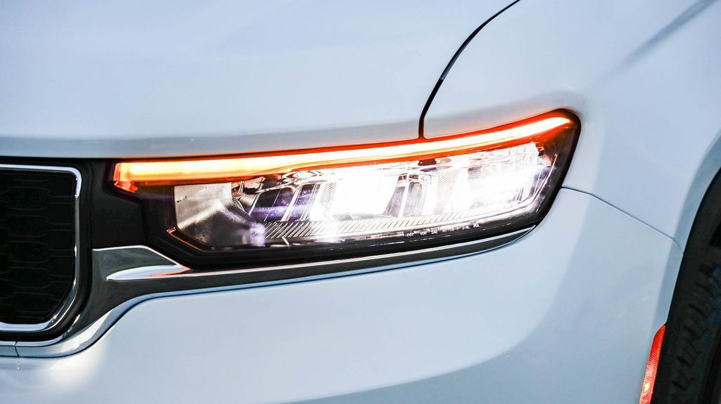 2025 Jeep Grand Cherokee L Laredo X Image 26 of 30