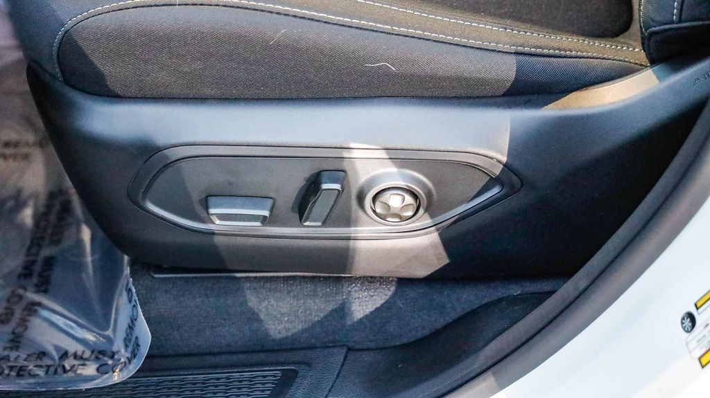 2025 Jeep Grand Cherokee L Laredo X Image 28 of 30