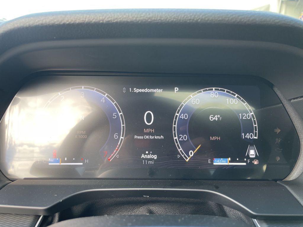 2025 Jeep Grand Cherokee L Laredo Image 16 of 26