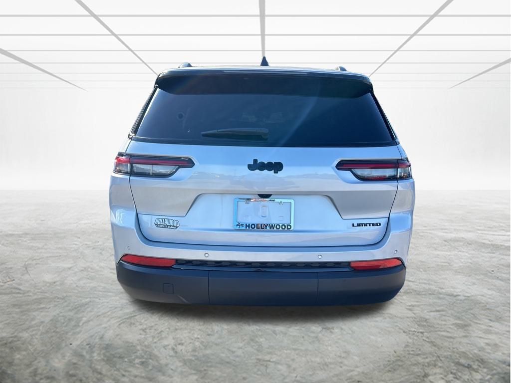 Vehicle image 6 of 51