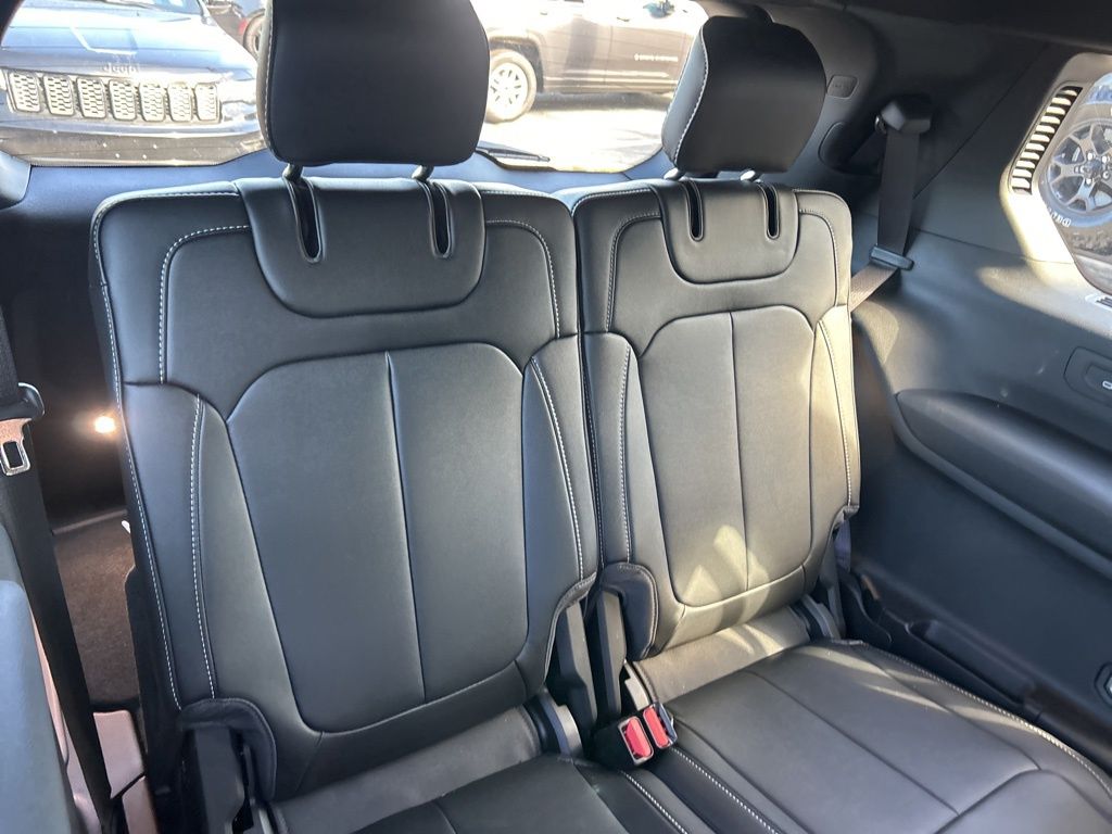 Vehicle image 29 of 51