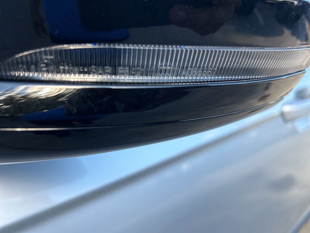 Vehicle image 20 of 51