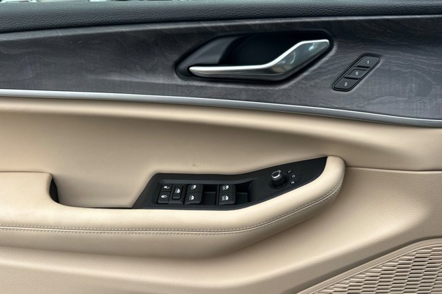 2025 Jeep Grand Cherokee L Limited Image 23 of 28