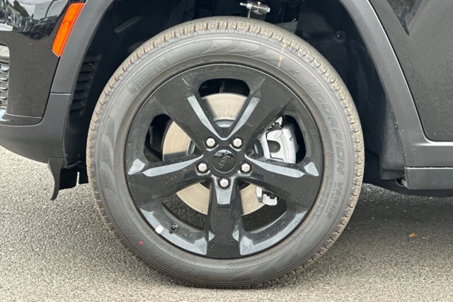 2025 Jeep Grand Cherokee L Limited Image 9 of 28