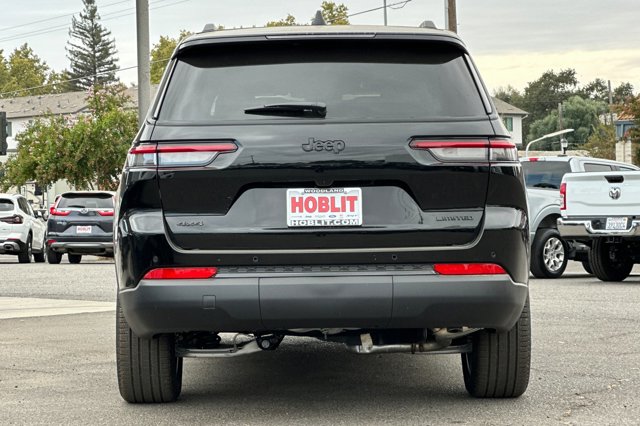 2025 Jeep Grand Cherokee L Limited Image 6 of 28