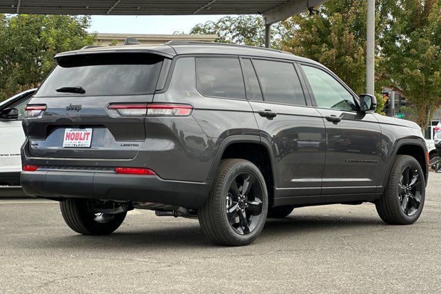 2025 Jeep Grand Cherokee L Limited Image 5 of 28