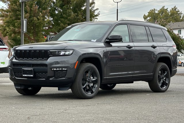 2025 Jeep Grand Cherokee L Limited Image 1 of 28