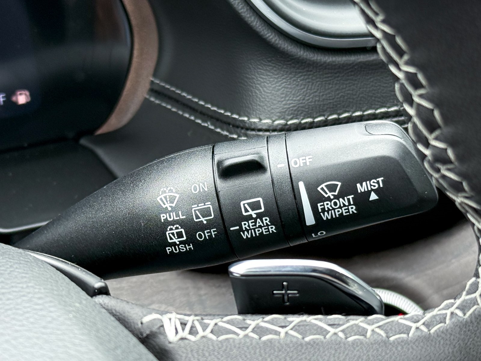 Vehicle image 29 of 41