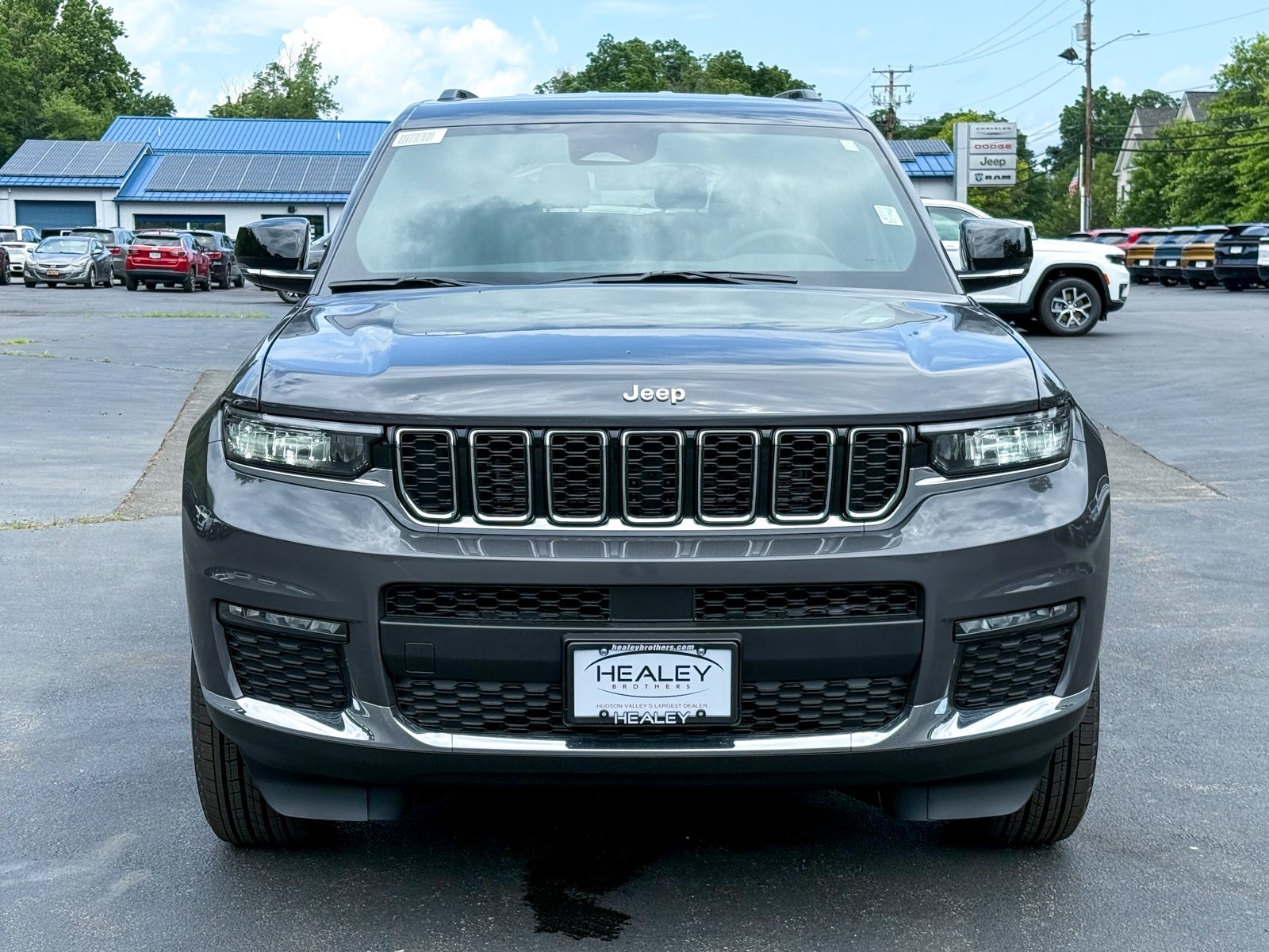 Vehicle image 2 of 41