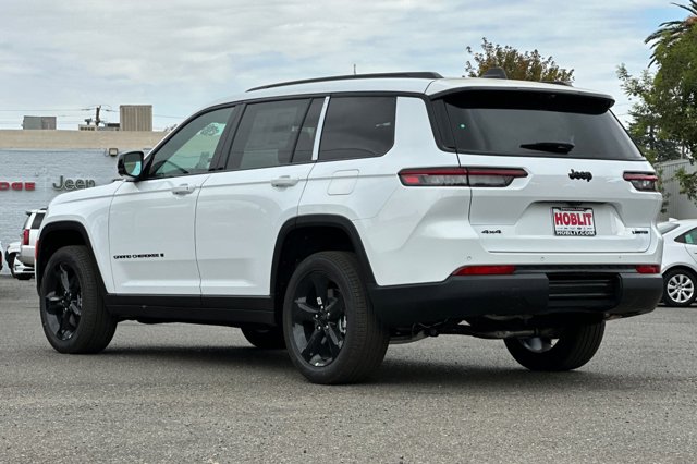 2025 Jeep Grand Cherokee L Limited Image 6 of 28