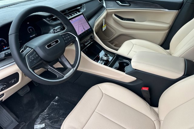 2025 Jeep Grand Cherokee L Limited Image 28 of 28