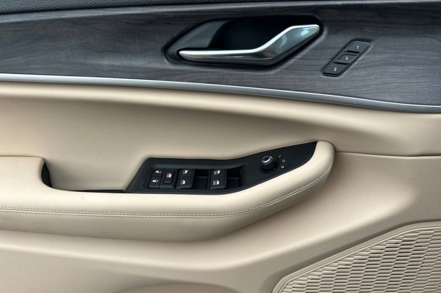 2025 Jeep Grand Cherokee L Limited Image 22 of 28