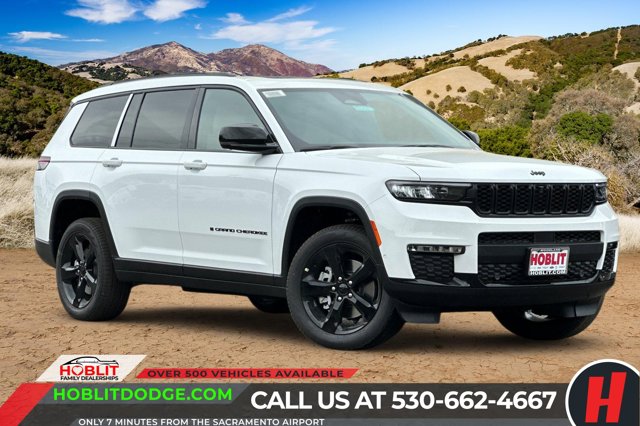 2025 Jeep Grand Cherokee L Limited Image 2 of 28