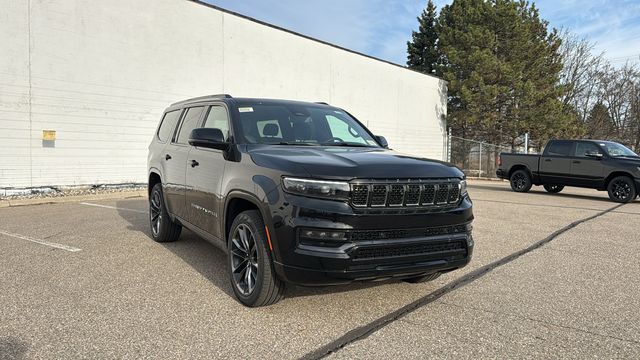 2025 Jeep Grand Wagoneer Series II Obsidian Image 3 of 33