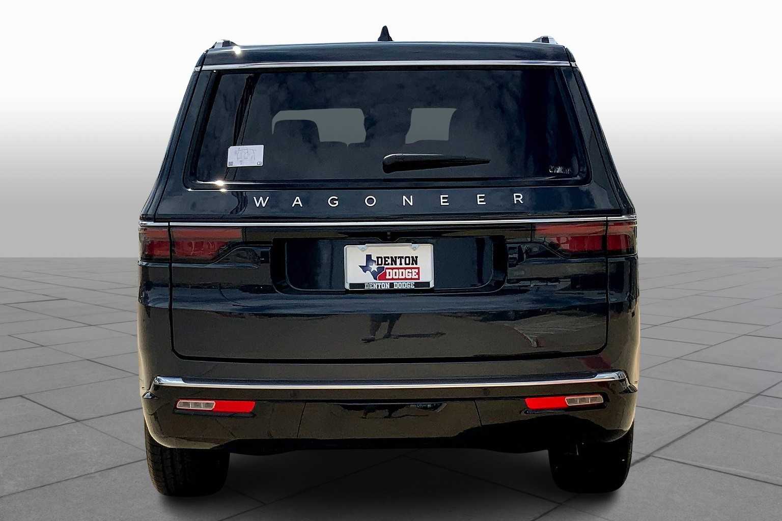 2025 Jeep Wagoneer Base Image 5 of 18