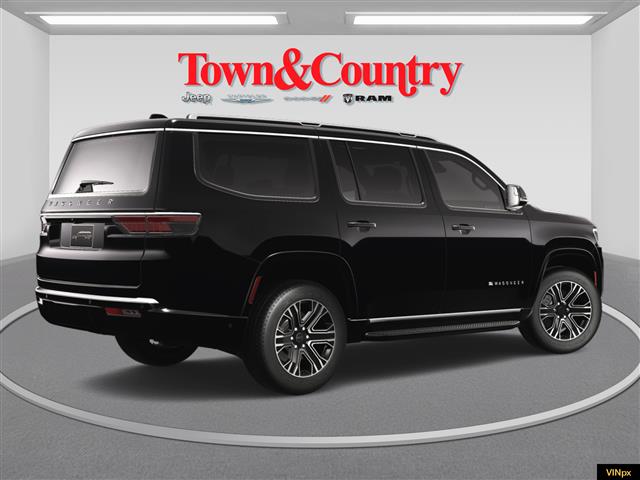 2025 Jeep Wagoneer Base Image 8 of 22